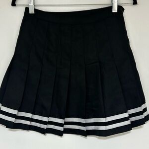 Delia’s x Dollskill Pleated Black and White Mini Stripe Skirt Size Small NWT
